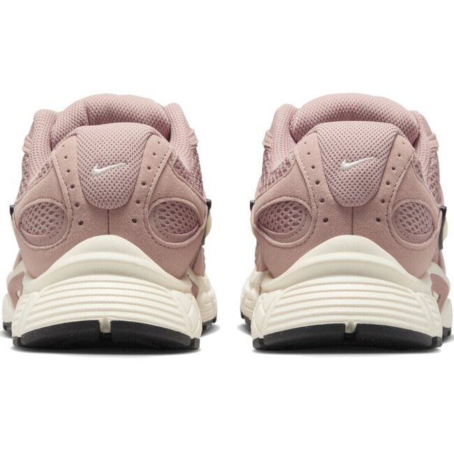 Nike V5 RNR Sneakers