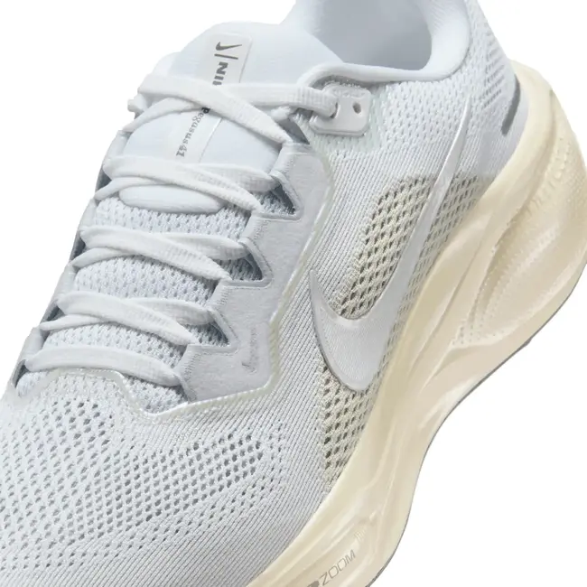 Nike Pegasus 41 ESS Hardloopschoenen Dames
