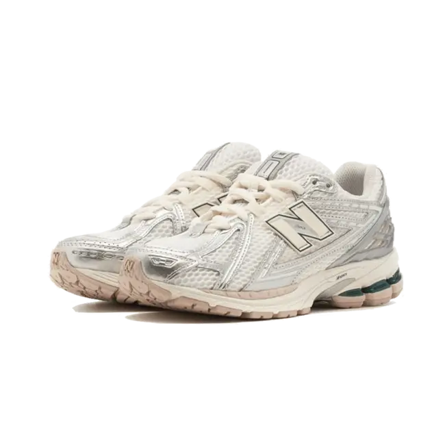 New Balance M1906REE Sneakers