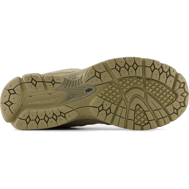 New Balance 2002R Sneakers