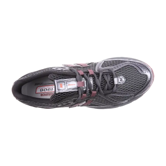 New Balance 1906R Sneakers