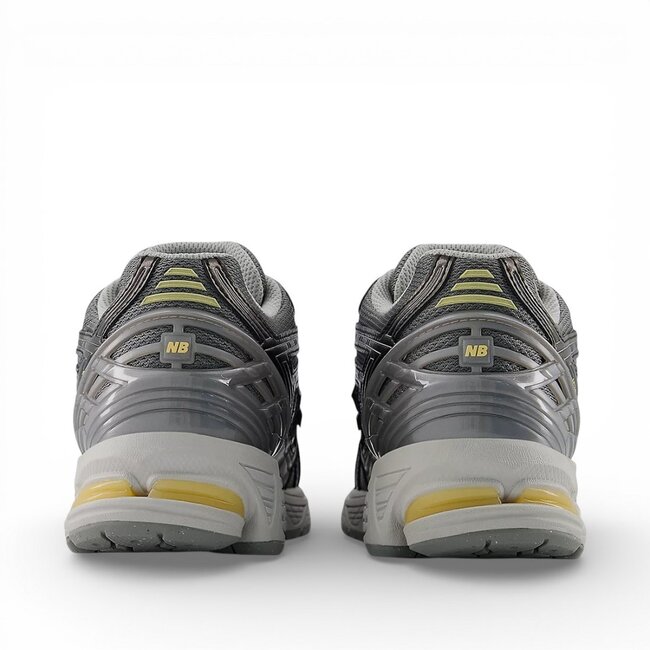 New Balance 1906R Sneakers