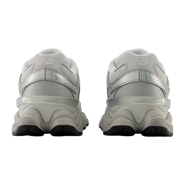 New Balance 9060 Sneakers