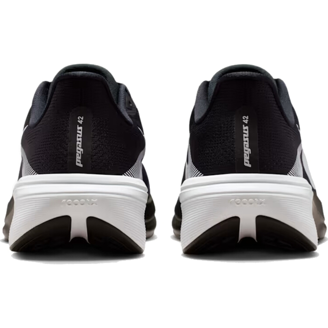 Nike Pegasus 42 Hardloopschoenen