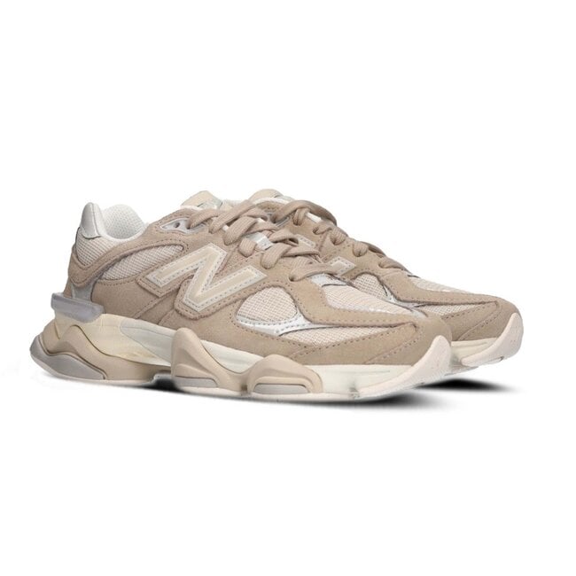 New Balance 9060 Sneakers