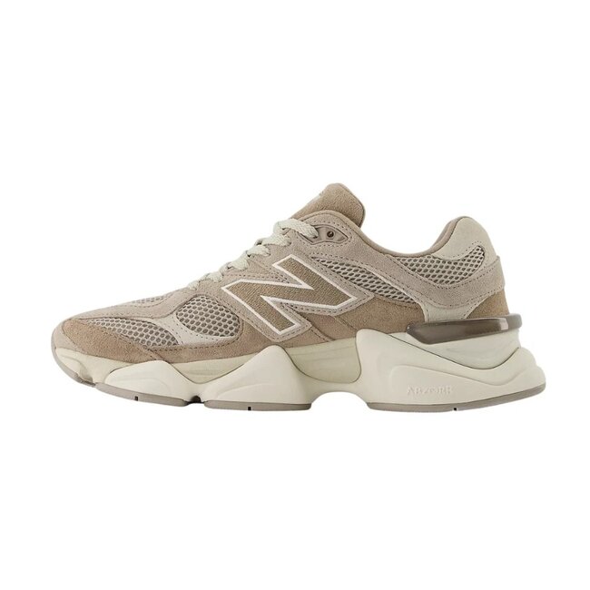 New Balance 9060 Sneakers