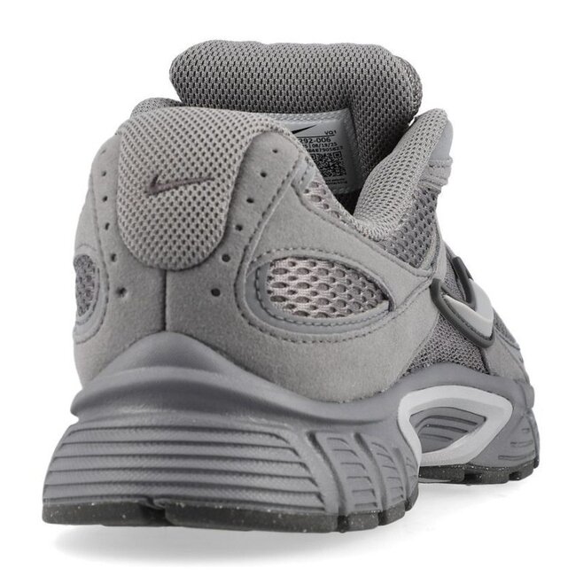Nike V5 RNR Sneakers