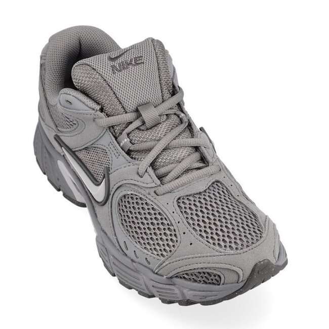 Nike V5 RNR Sneakers