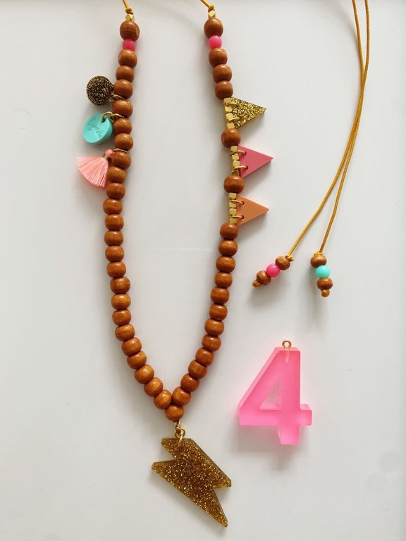 By Melo By Melo Verjaardagsketting roze