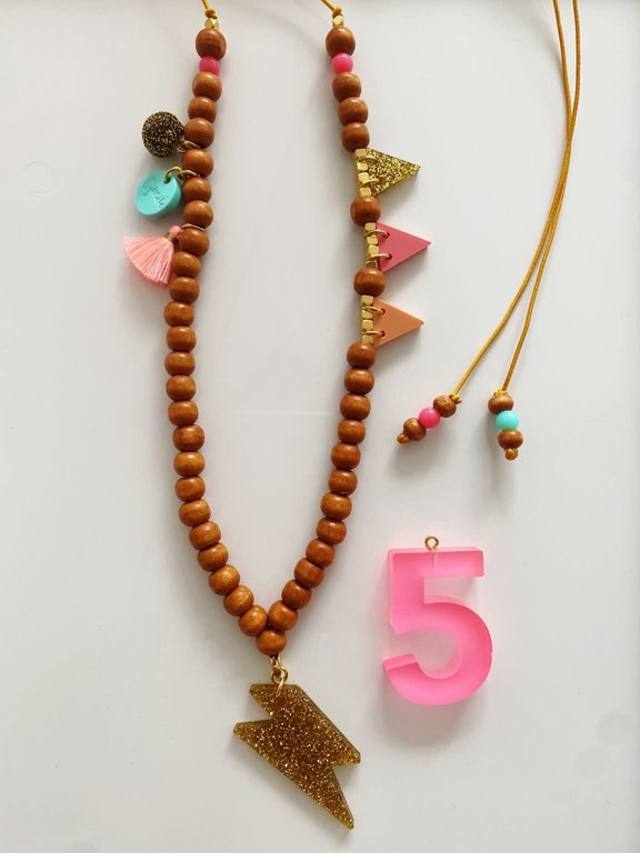By Melo By Melo Verjaardagsketting roze
