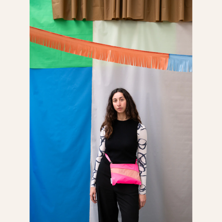 Susan Bijl Susan Bijl - The New Pouch Dark Fluo pink/try size M