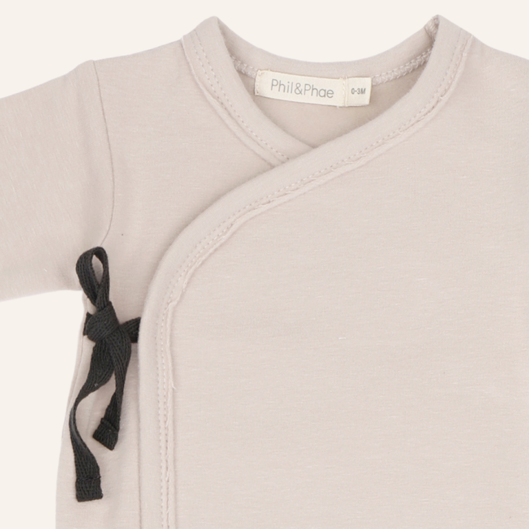 Phil&Phae Phil&Phae Cross-over baby cardigan - Nougat