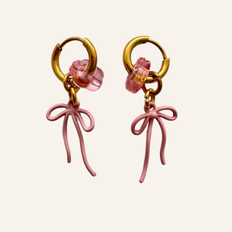 By Melo By Melo Oorbellen Strik roze