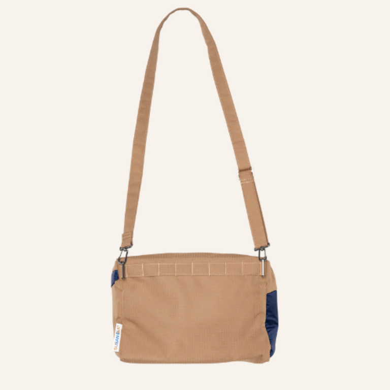 Susan Bijl Susan Bijl - The New Bum Bag Camel&Navy size M