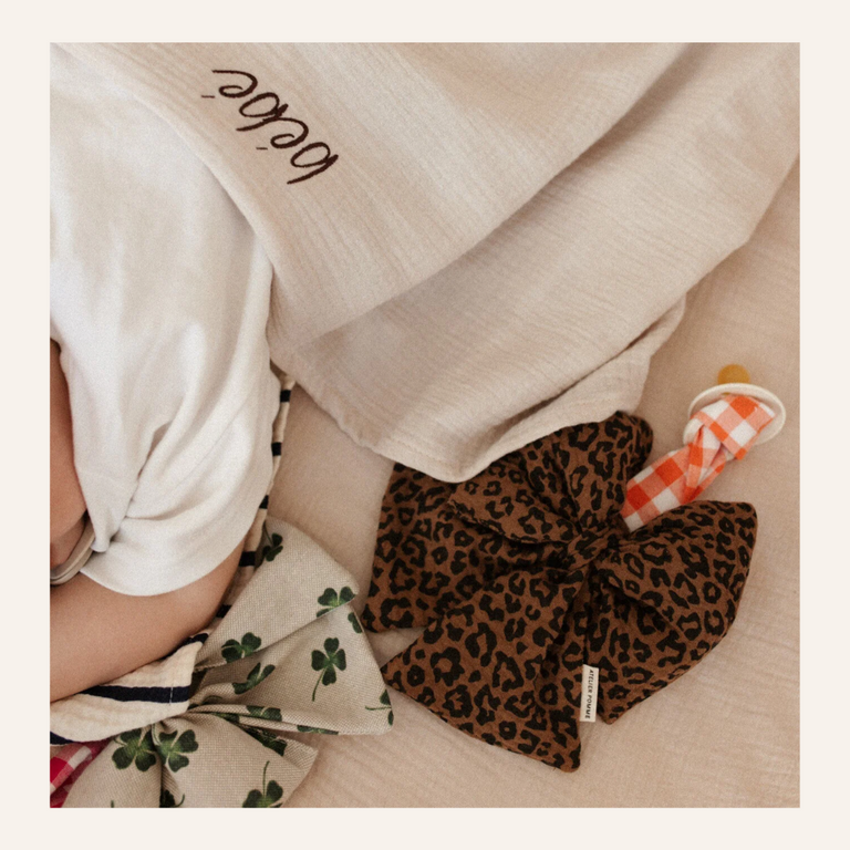 Atelier Pomme Atelier Pomme Pacifier Cloth | Put a bow on it Leopard