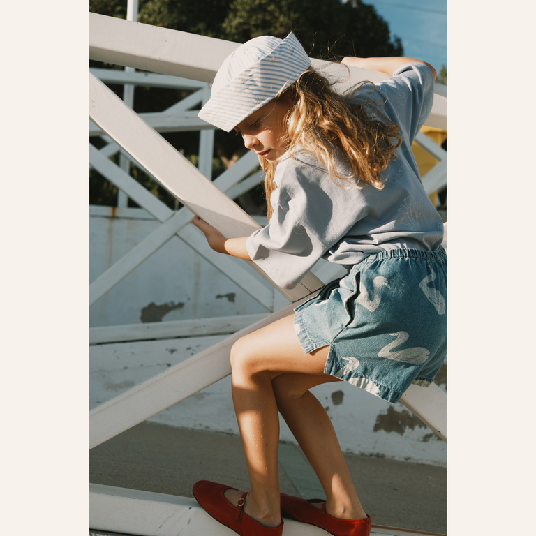 Tiny Cottons Tiny Cottons Big swans shorts