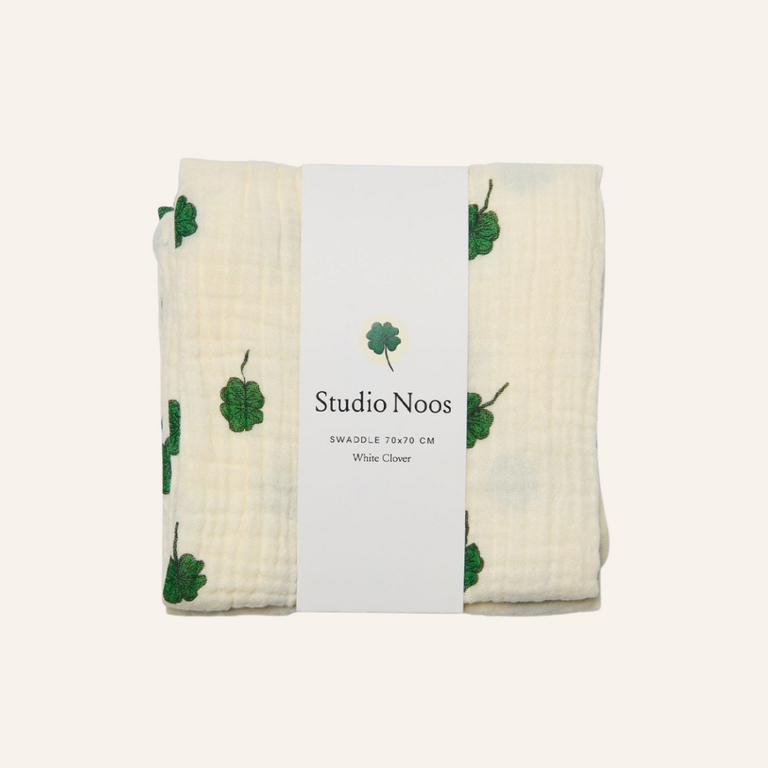 Studio Noos Studio Noos Swaddle Print Medium | White Clover