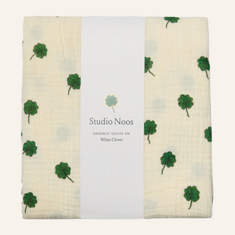 Studio Noos Studio Noos Swaddle Print Large | White Clover