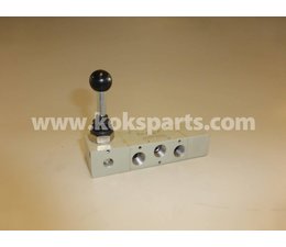 KO105700 - Valve 5/3, G1/4 spring return