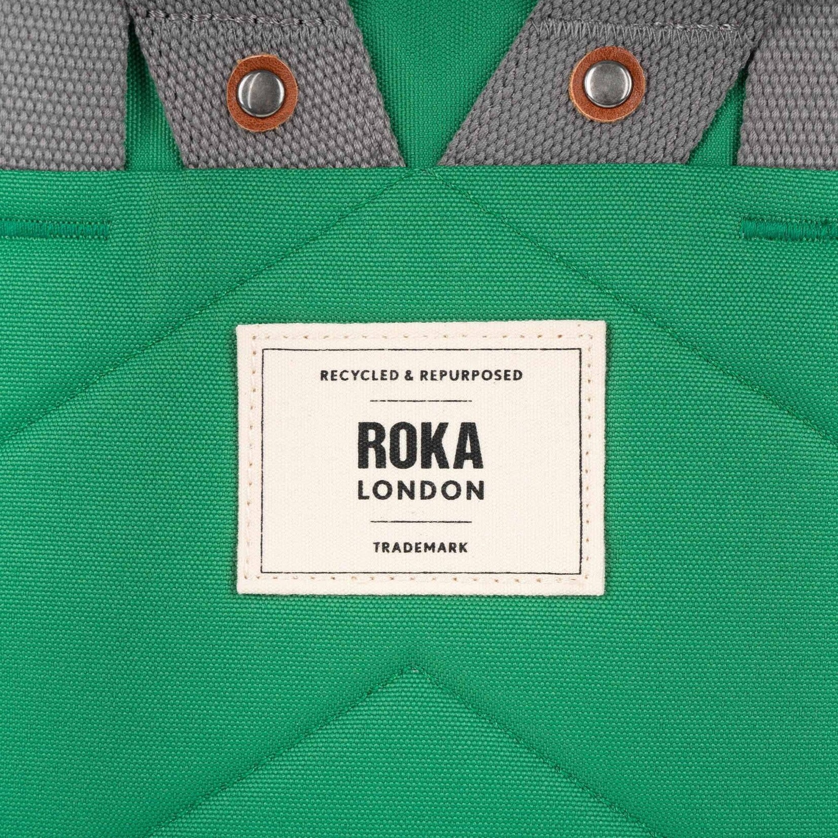 ROKA London Finchley A Sustainable Mountain Green 12-15 recycled bottles Medium