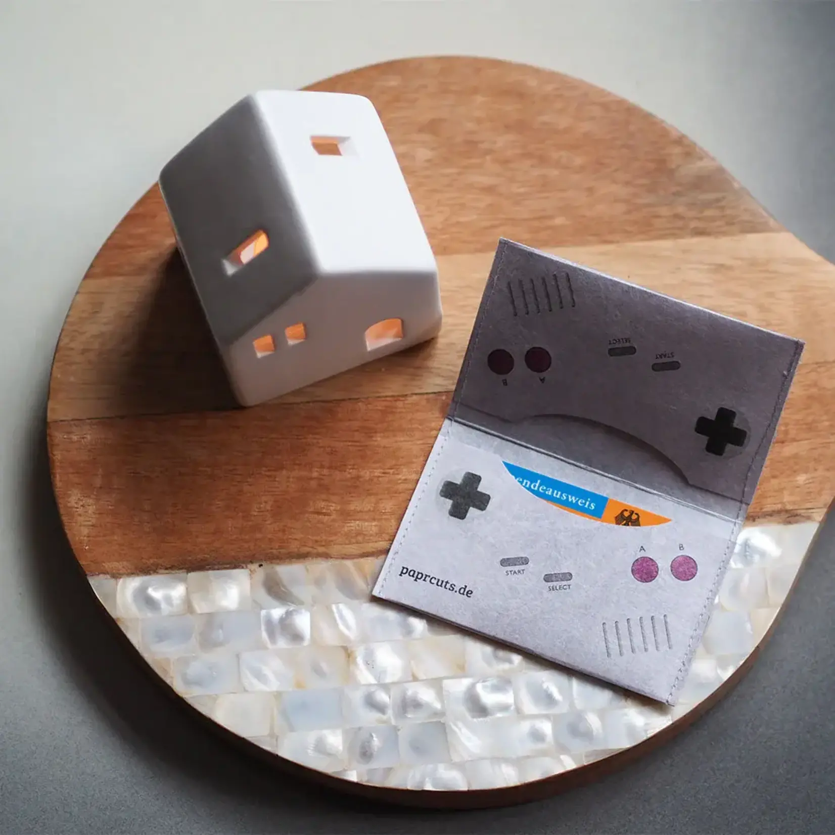 Paprcuts RFID Kartenhalter Game Boy