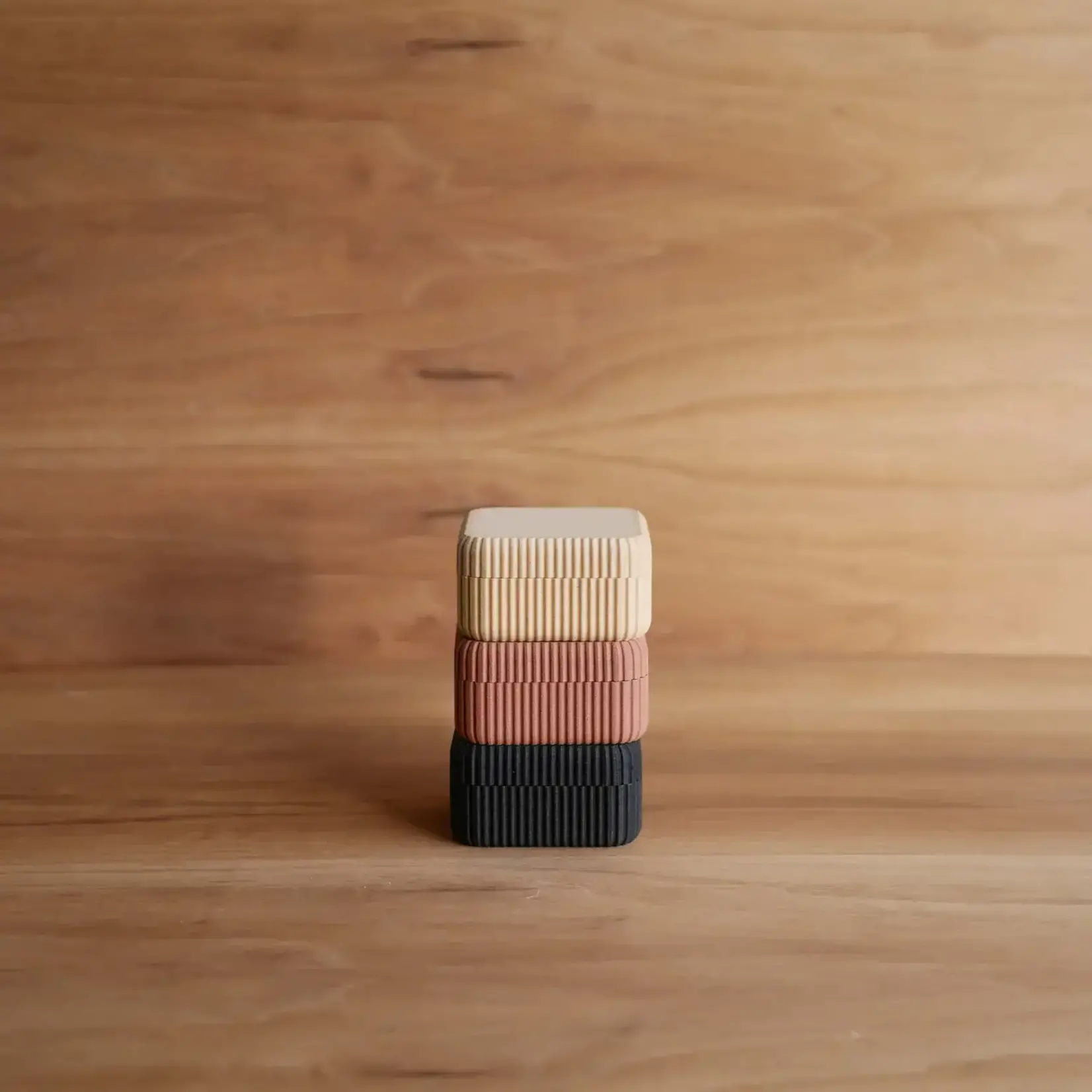 minimum design Reisebox - Seifen recyceltes Holz