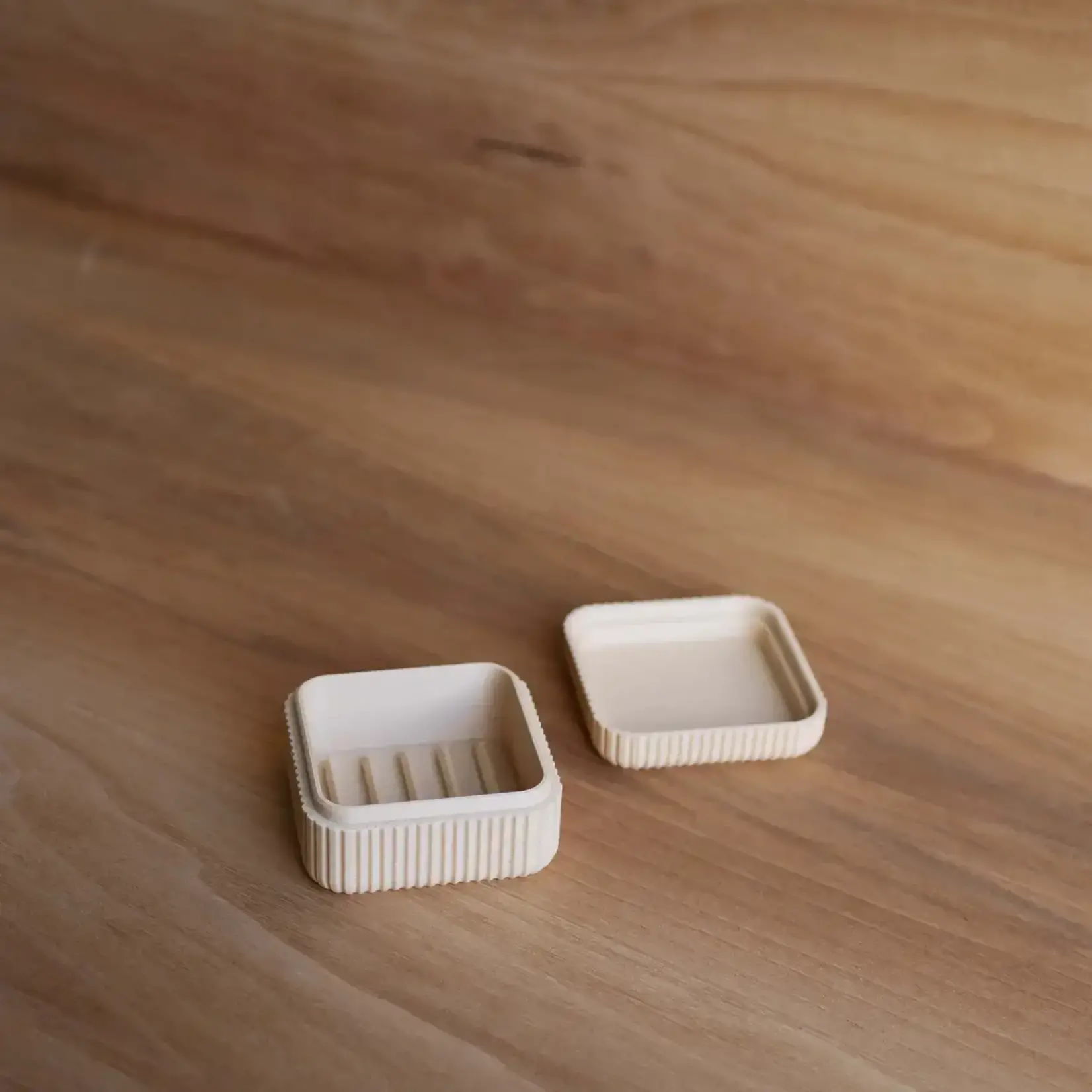 minimum design Reisebox - Seifen recyceltes Holz