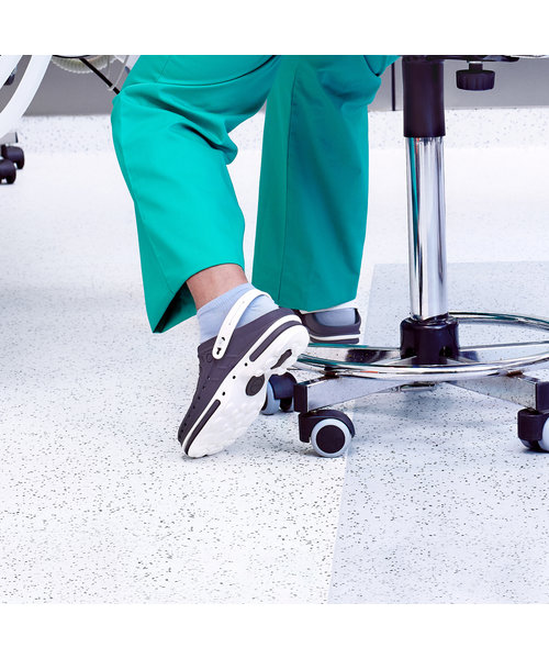 WOCK CLOG 03 blanc/bleu marine, Steri-tech (sabot médical)