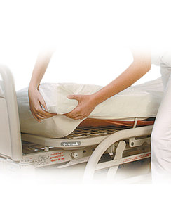 Housse de matelas SMS blanche / 200 x 90 cm