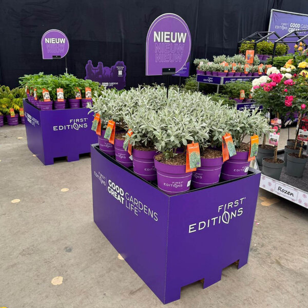 Bricks Palletcover First Editions