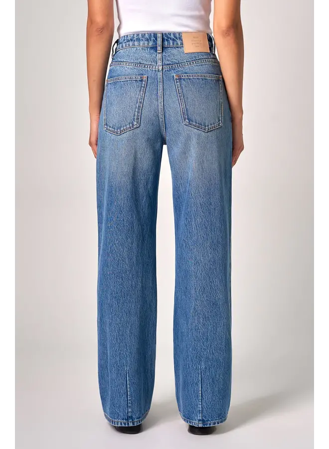 NEUW Coco relaxed testament jeans mid vintage indigo