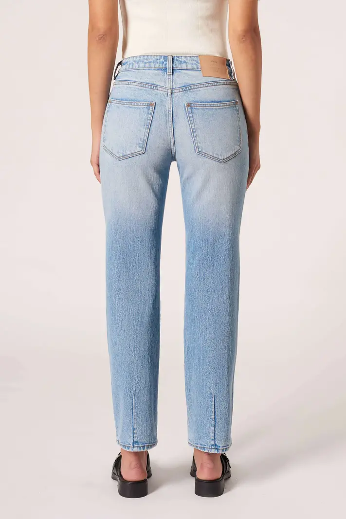 Neuw Mica straight jeans pasadena