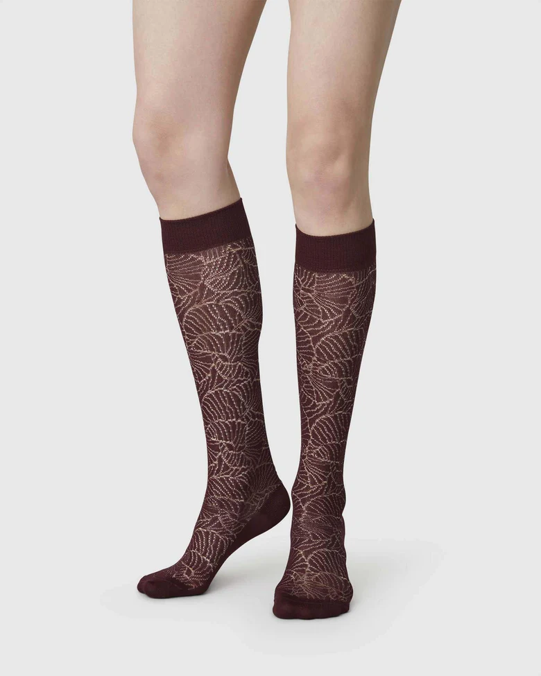 Swedish Stockings Alba ginko knee highs sokken wine