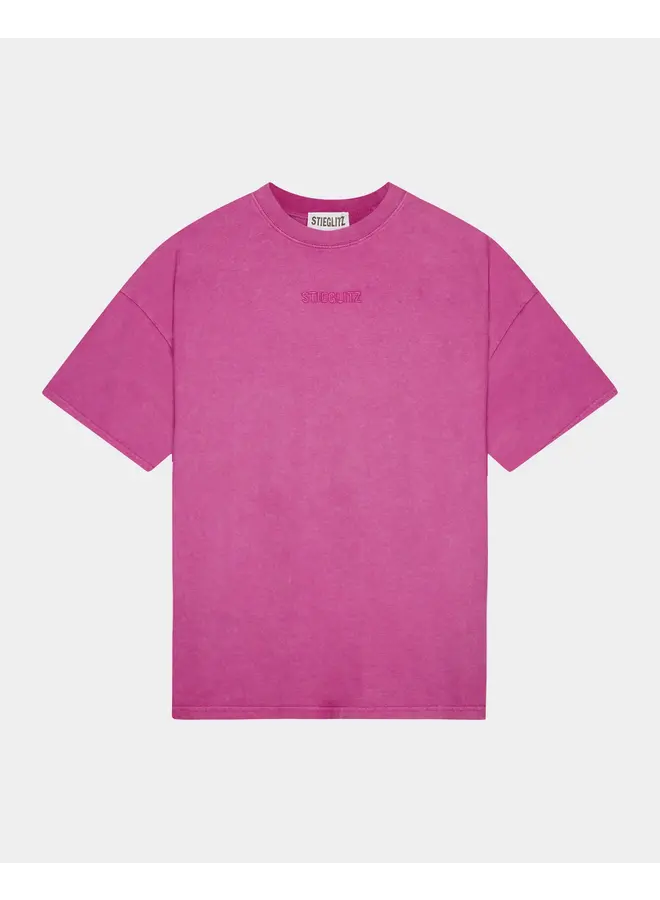 Worn out T-shirt pink
