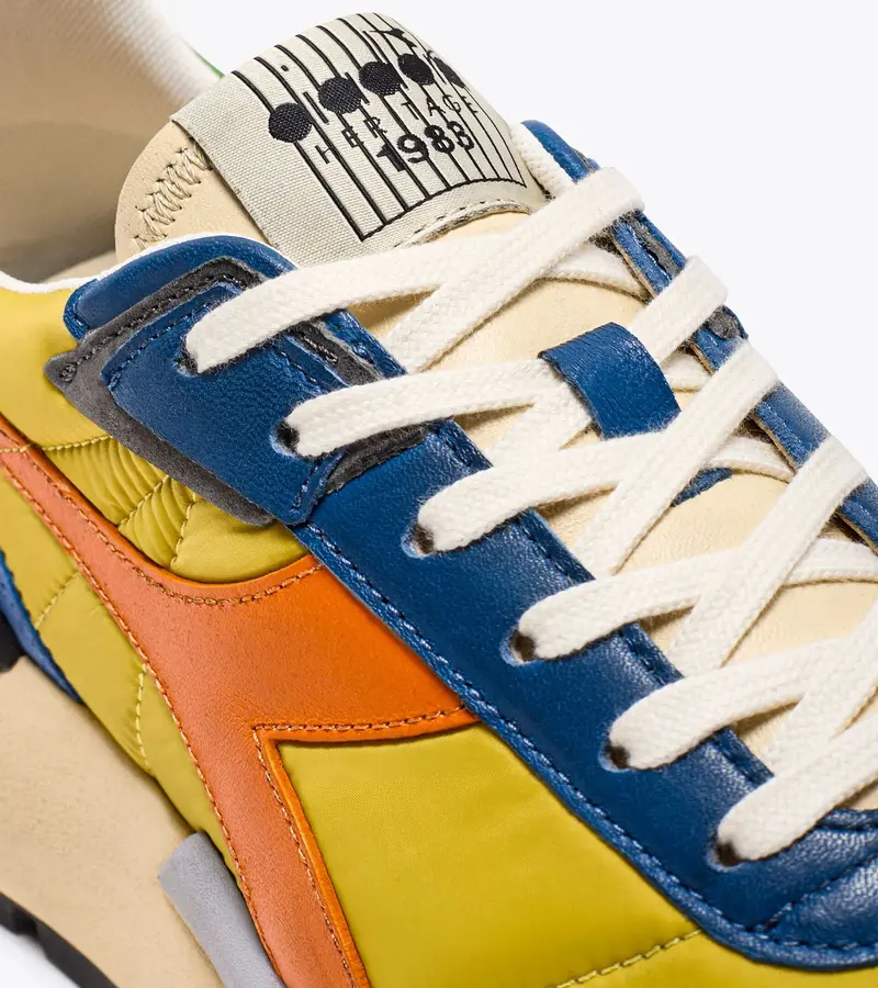 Diadora Mercury Elite sneakers yellow old gold