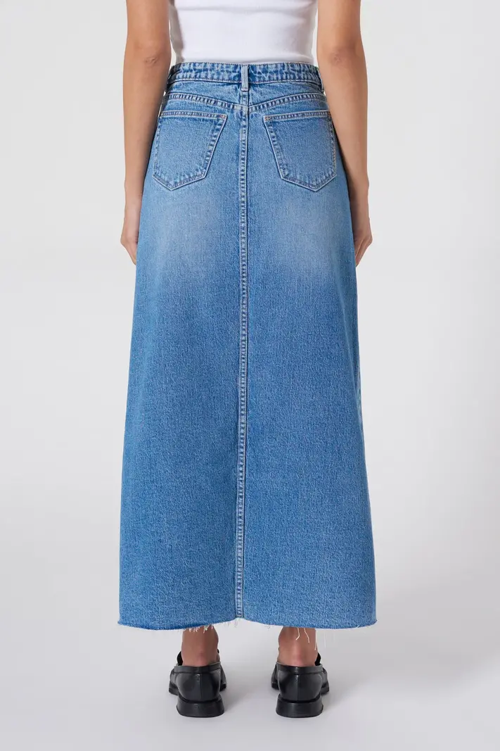 Neuw Darcy maxi rok atlanta mid vintage indigo