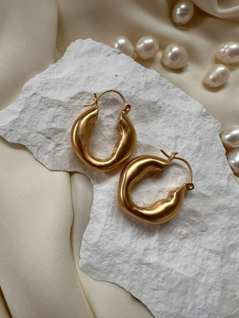 Mimi et Toi Gorge earrings