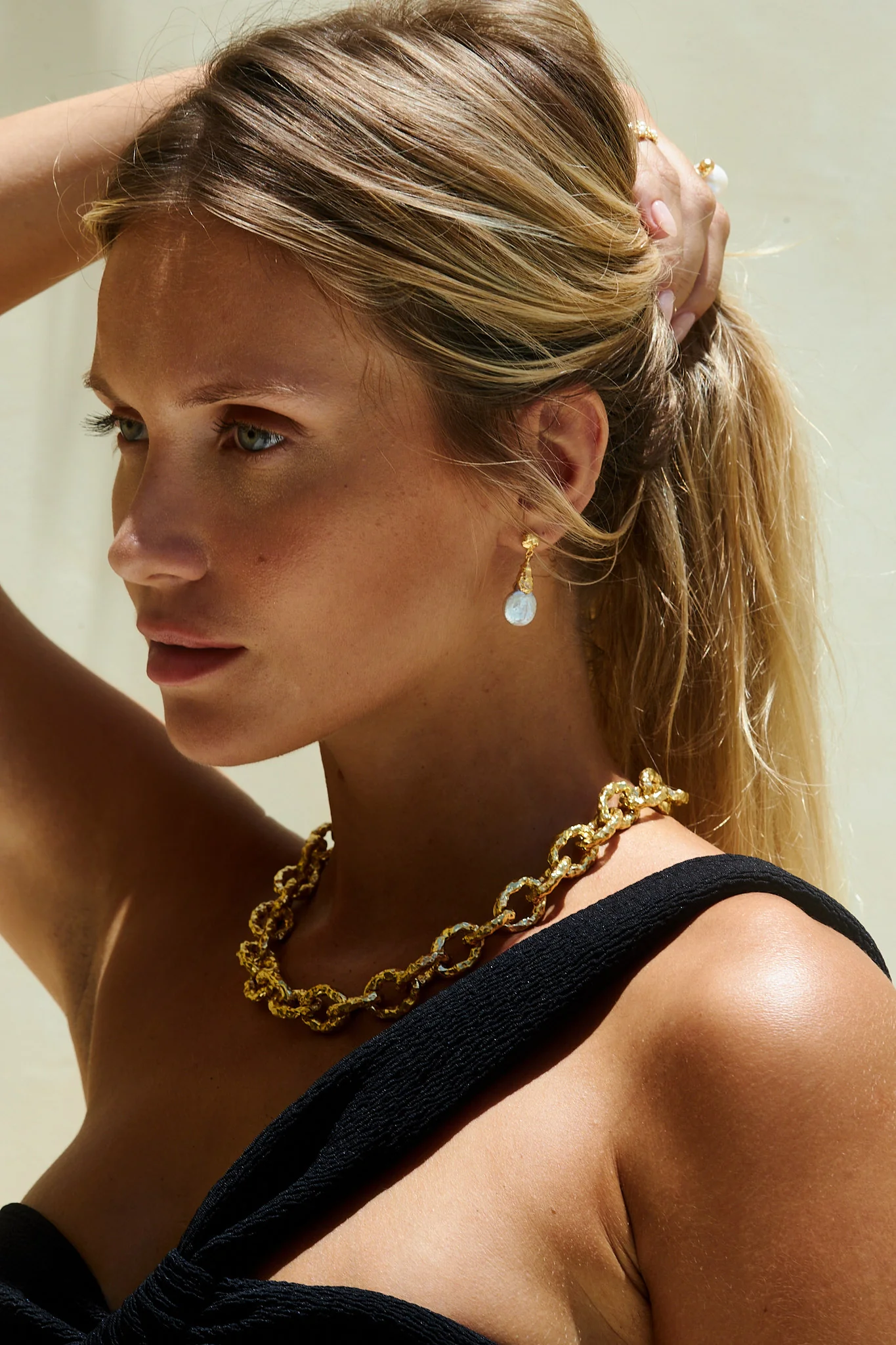 Mimi et Toi Magnolia Earrings