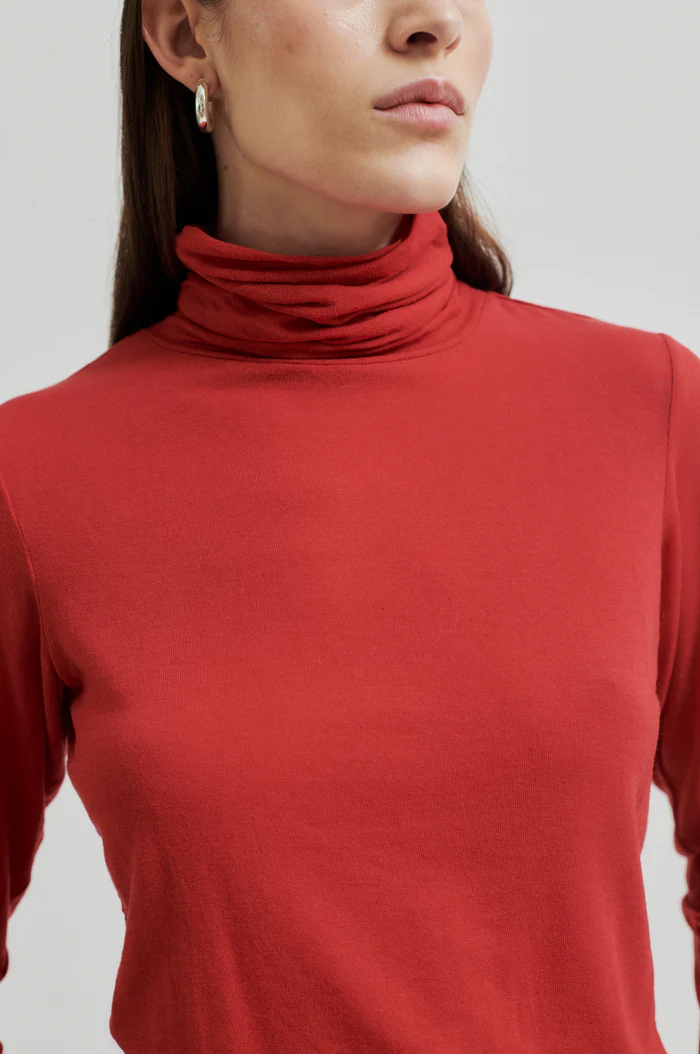 Second Female Matima T-Neck tee Emboldened