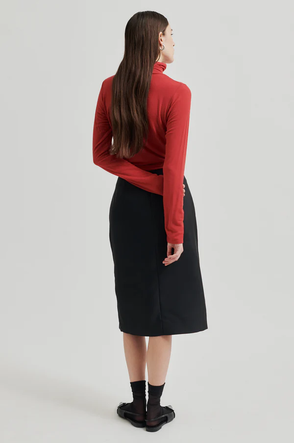 Second Female Matima T-Neck tee Emboldened