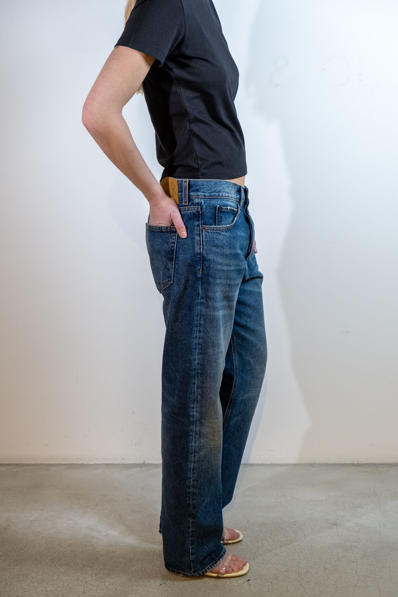 BLUE MORÉ ANNA Tee zwart