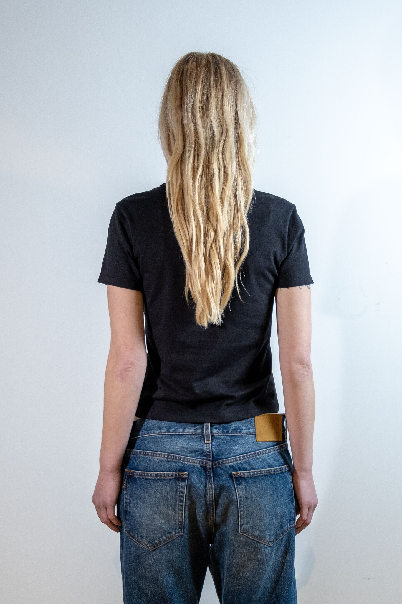 BLUE MORÉ ANNA Tee zwart