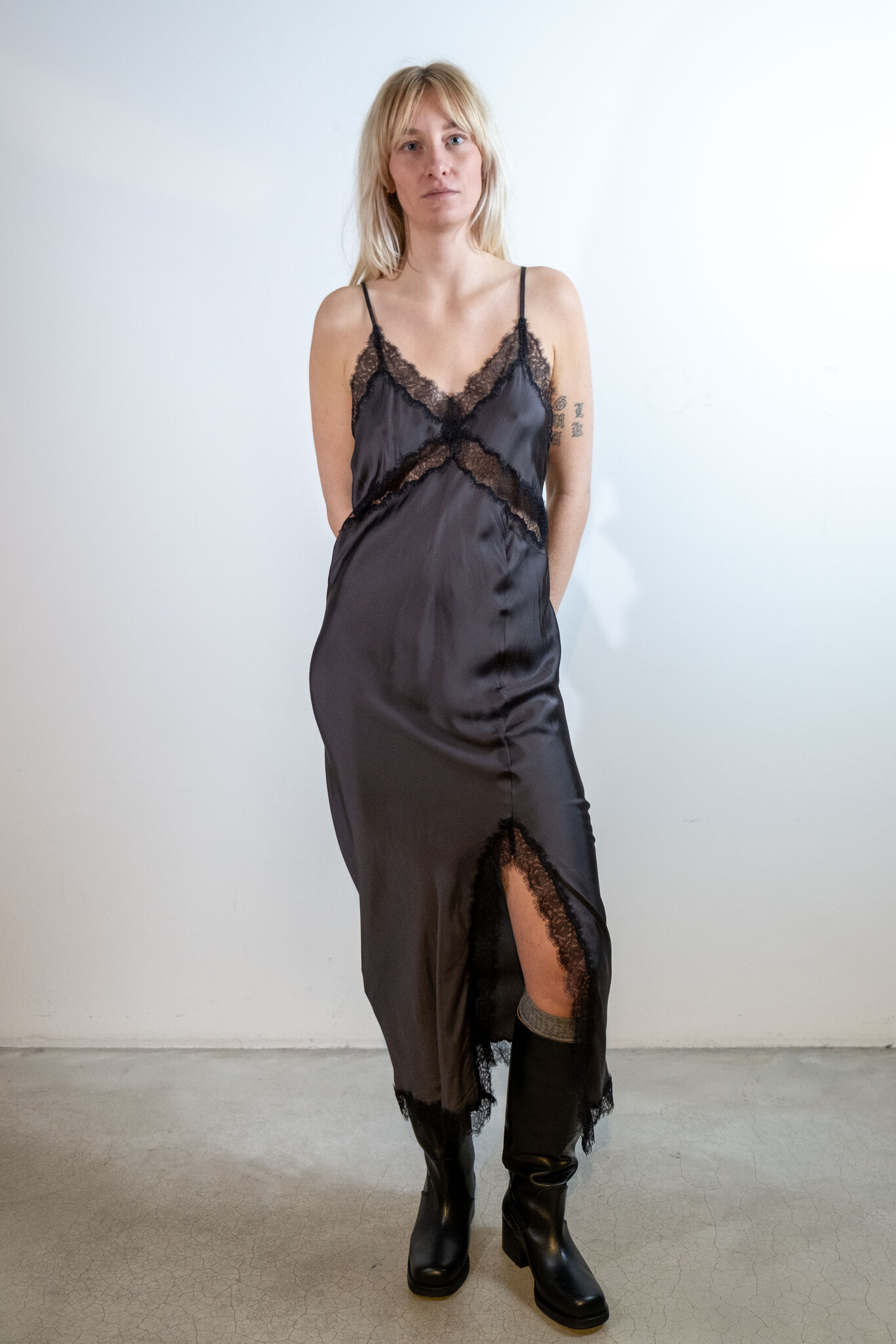 BLUE MORÉ Tijmen slip dress Dark Grey