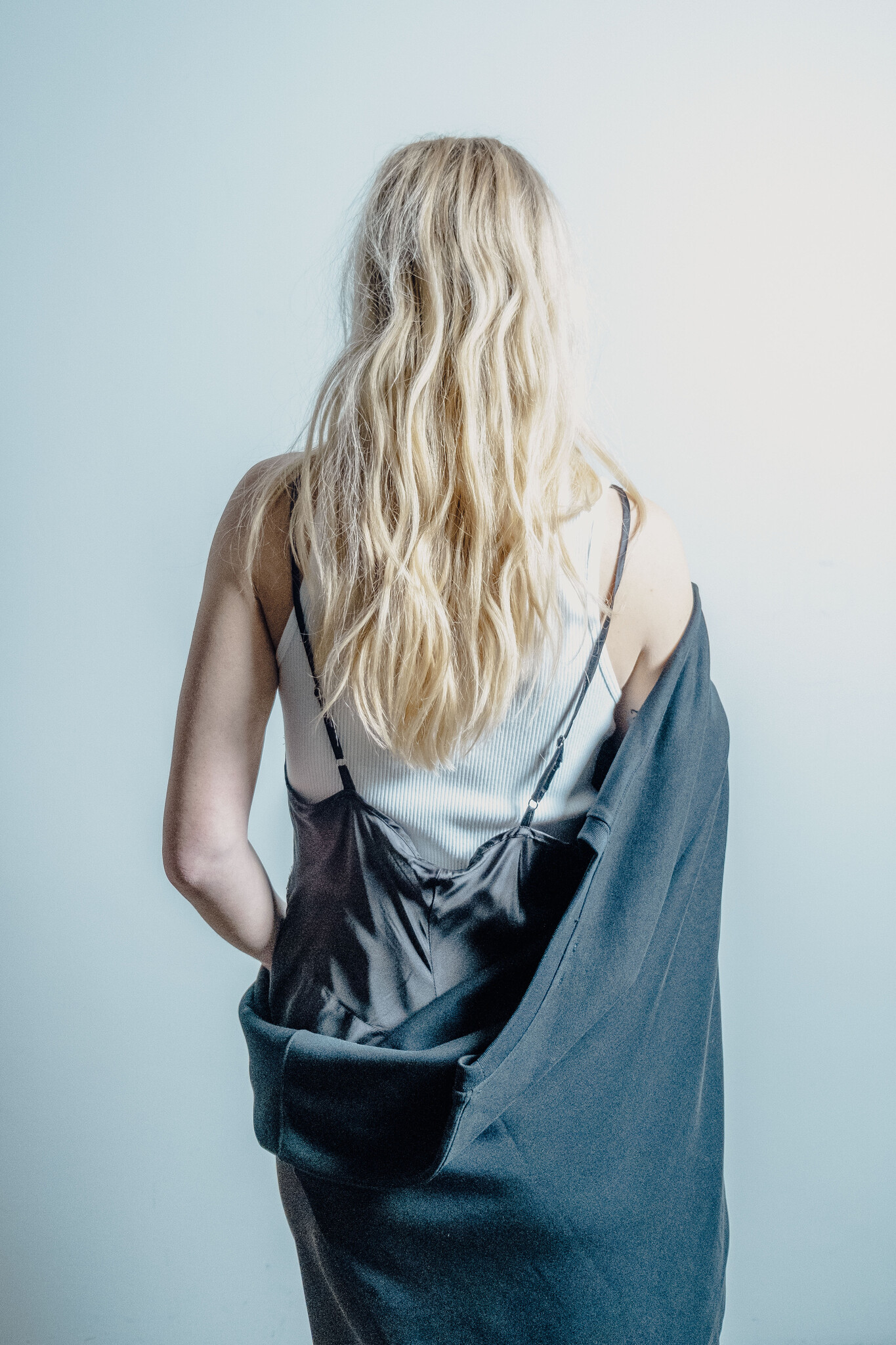 BLUE MORÉ Tijmen slip dress Dark Grey