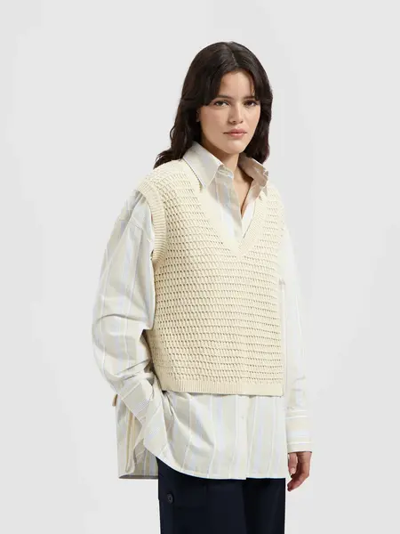 OLAF Open knit vest Off White