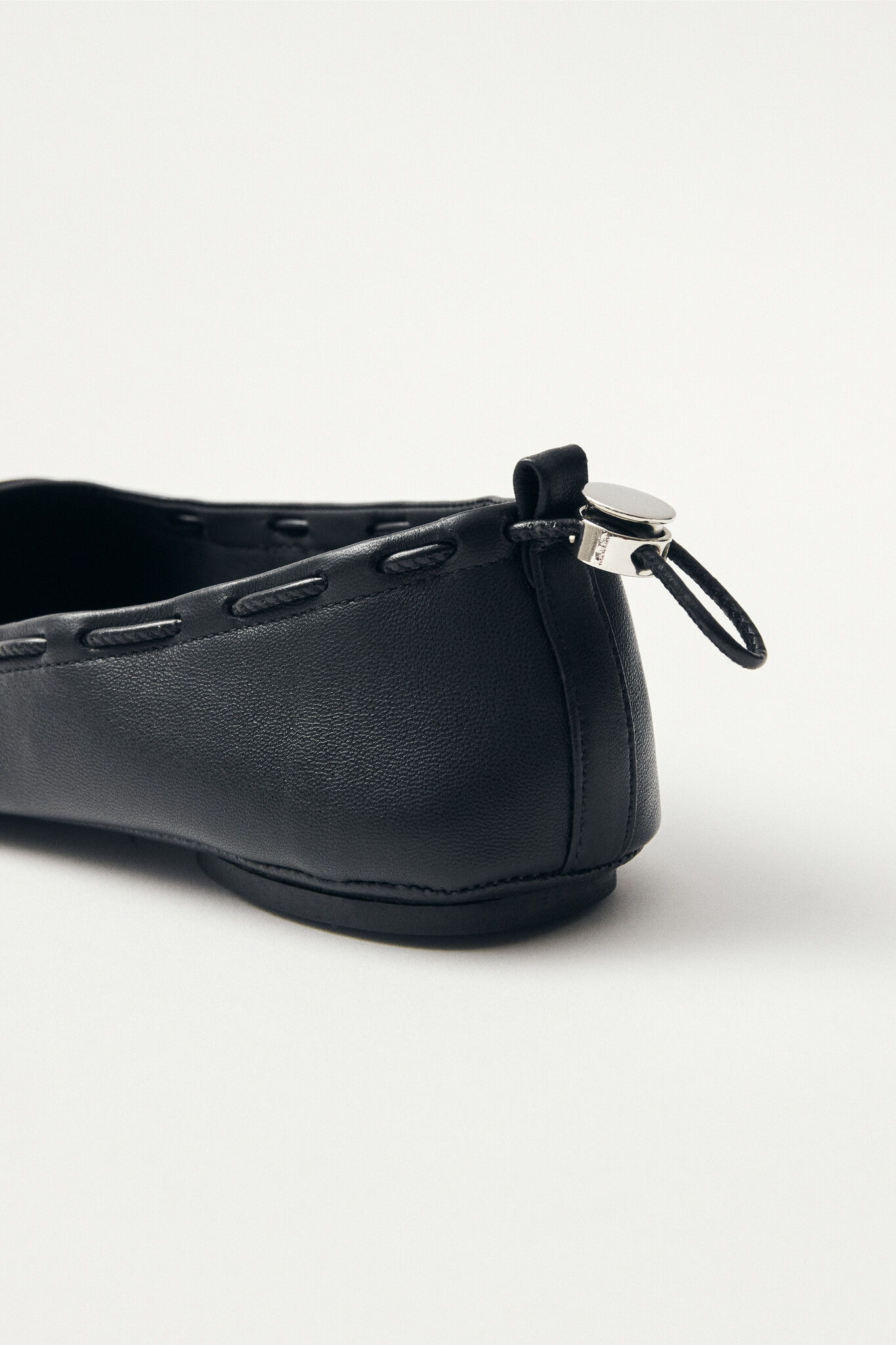 Alohas Gill Leather ballet flats Black