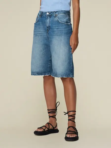 Lois Camille short Distressed double stone