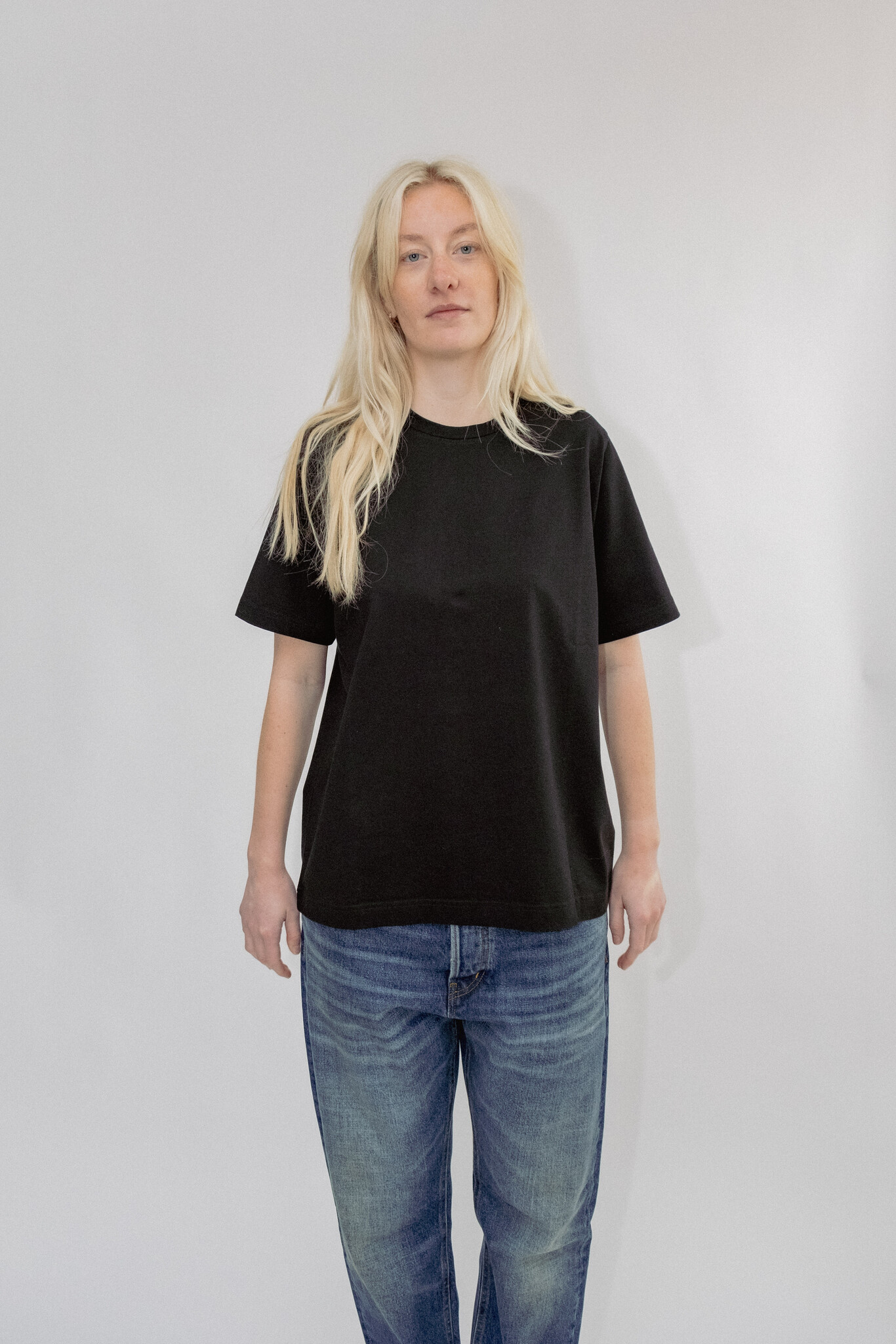 BLUE MORÉ Dear Frank t-shirt Black