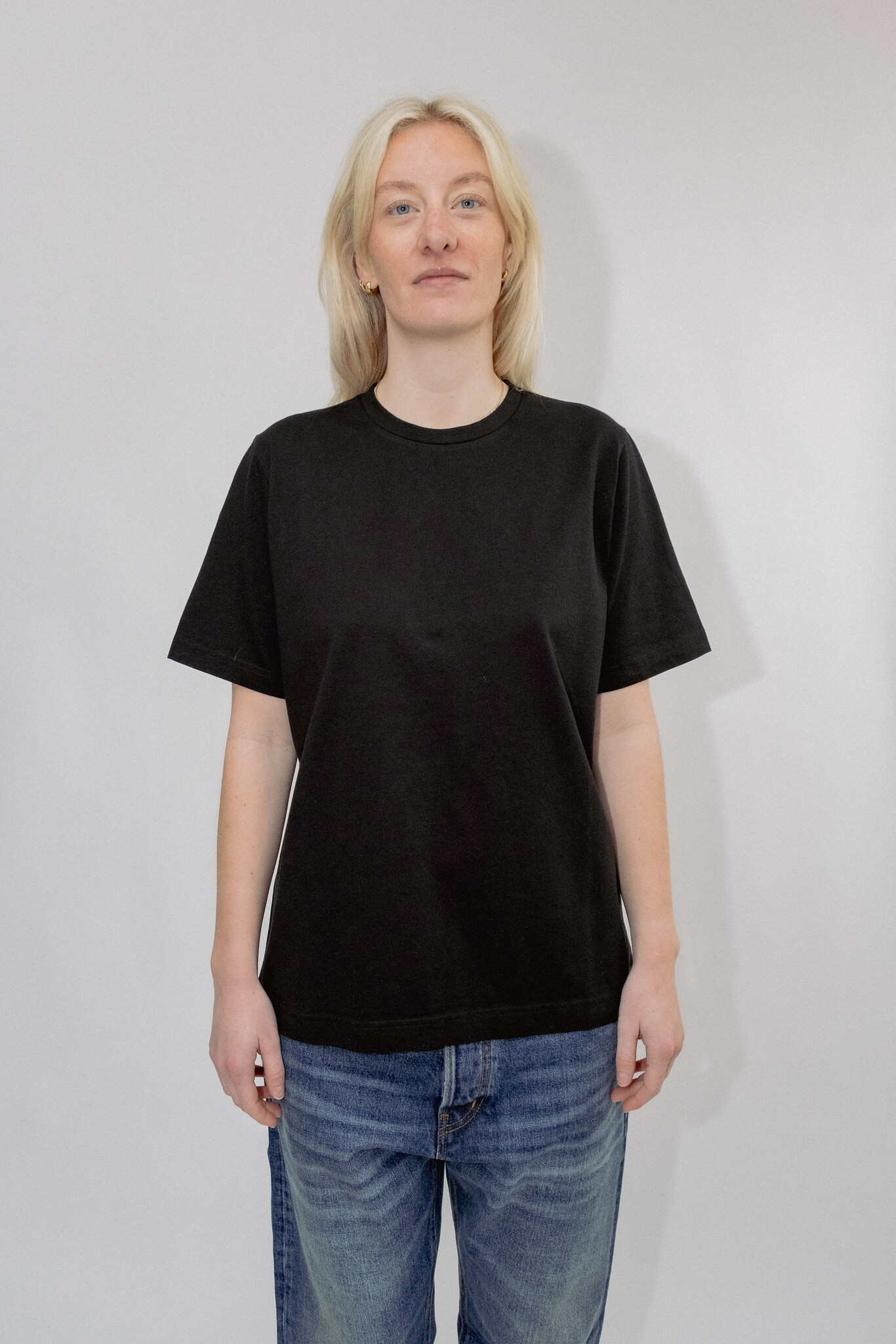 BLUE MORÉ Dear Frank t-shirt Black