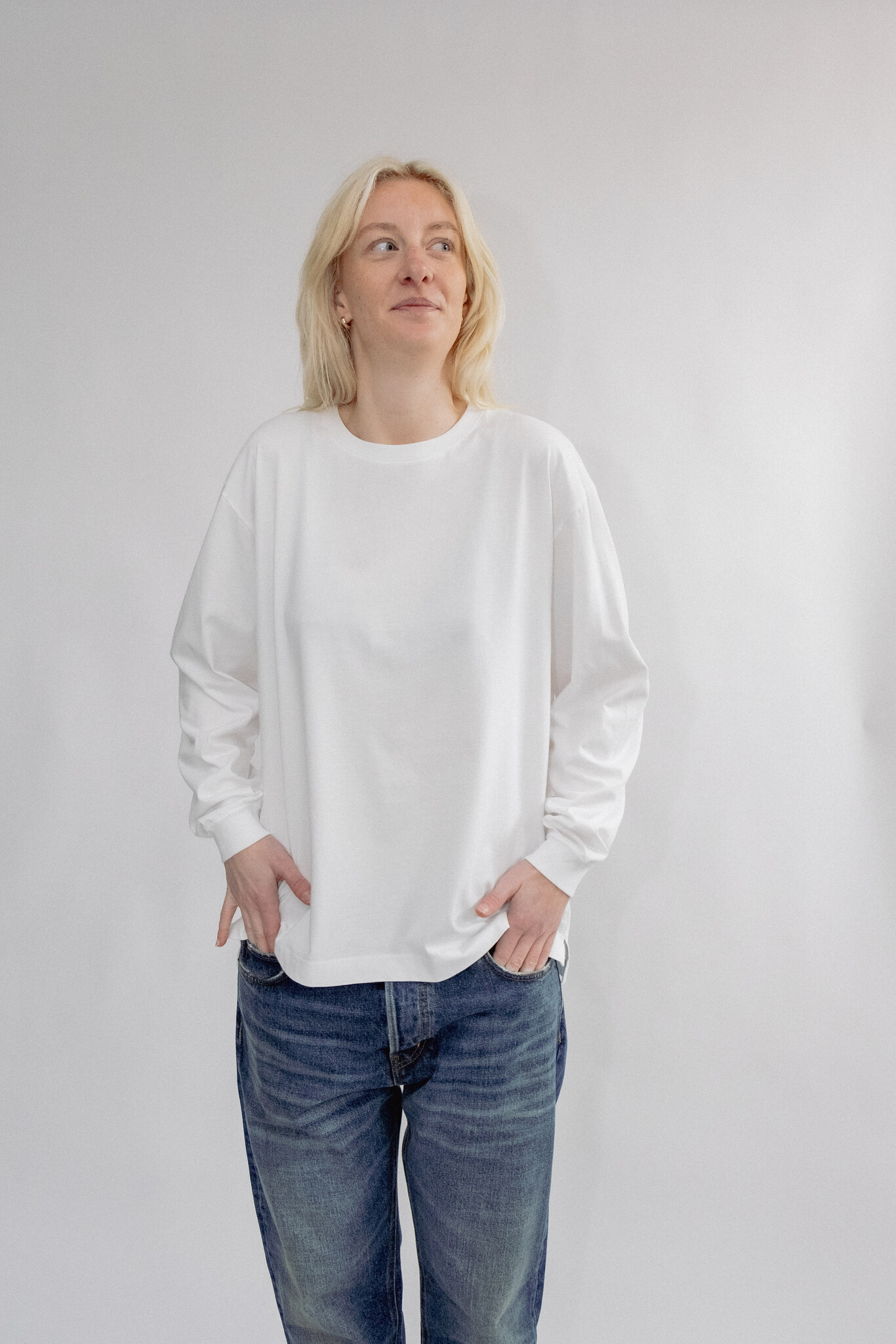 BLUE MORÉ BMÉ Longsleeve 09 White